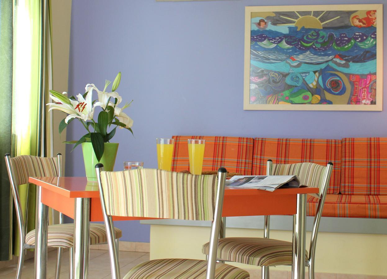 Amaryllis Hotel Apartments Tolón Habitación foto