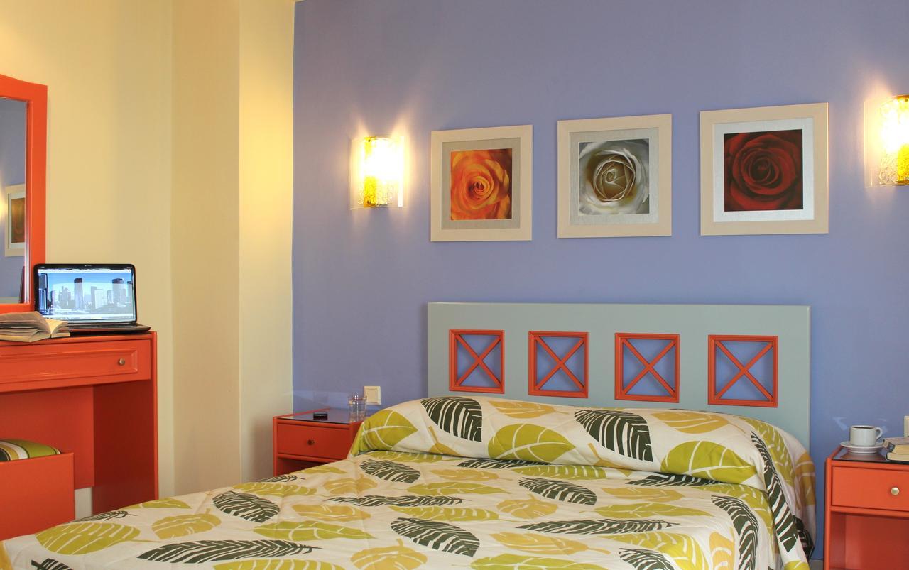 Amaryllis Hotel Apartments Tolón Habitación foto