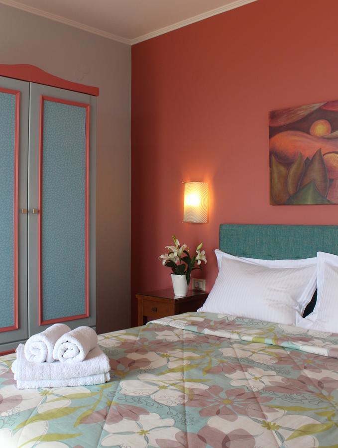 Amaryllis Hotel Apartments Tolón Habitación foto