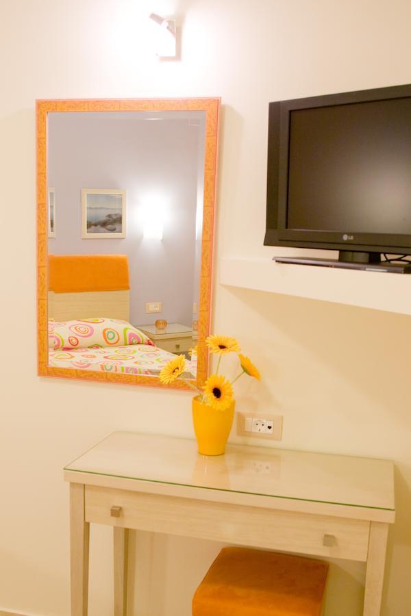 Amaryllis Hotel Apartments Tolón Habitación foto