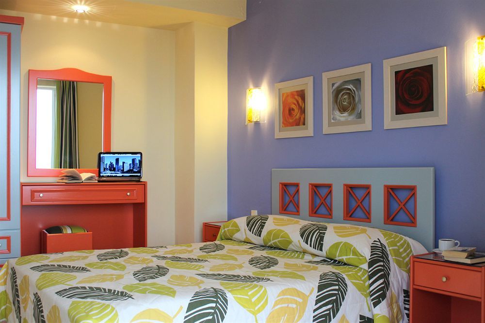 Amaryllis Hotel Apartments Tolón Exterior foto